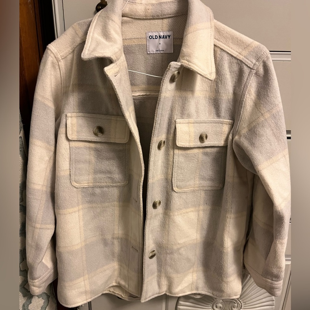 Old Navy Women's Cream Plaid Top